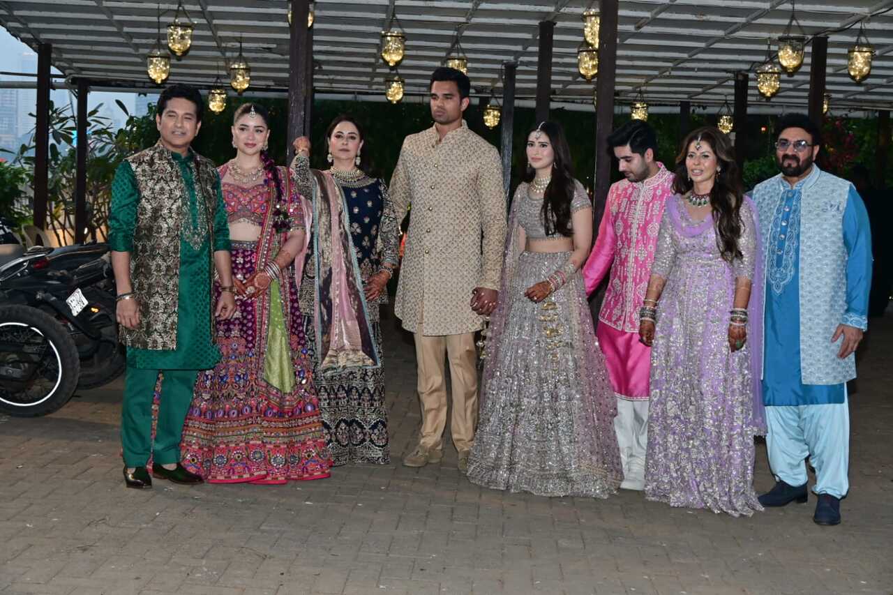 Former cricket icon Sachin Tendulkar’s son, Arjun Tendulkar, is all set to start a new chapter in his life as he is getting married to Saaniya Chandhok. Their Mehendi ceremony took place today and the fam-jam posed for happy pic.
